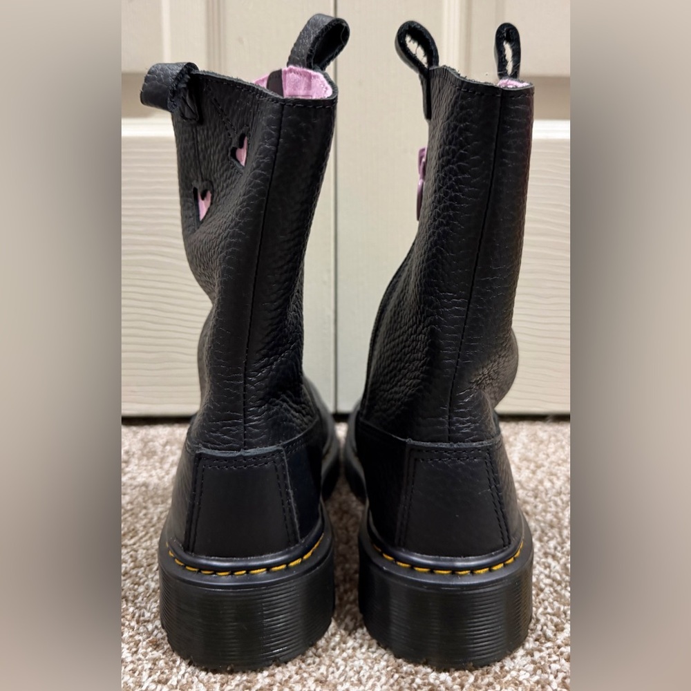 Doc Martens Bex Heart P-O pull on Boot Black/pale pink Women 5/Youth 3 Grunge - Picture 5 of 6
